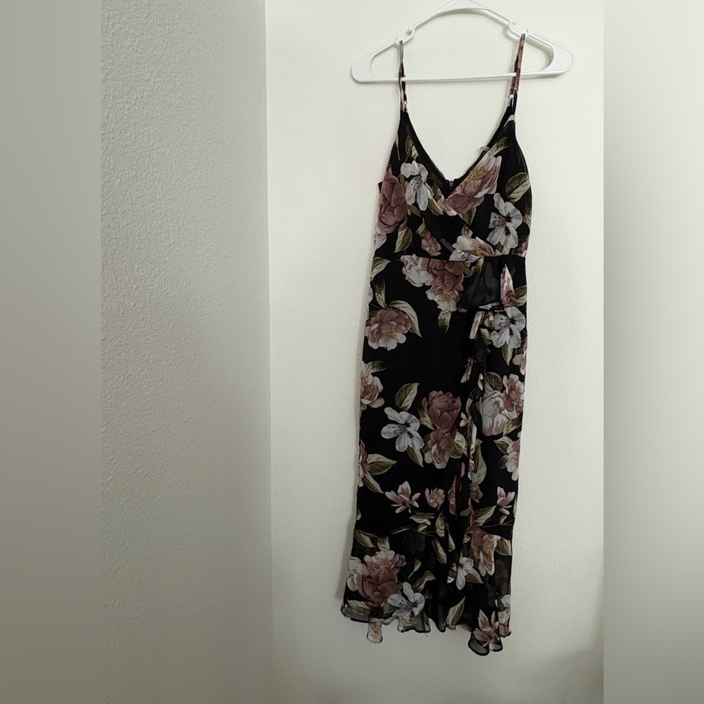 Dress Forum Black Floral Maxi Dress NWT size S